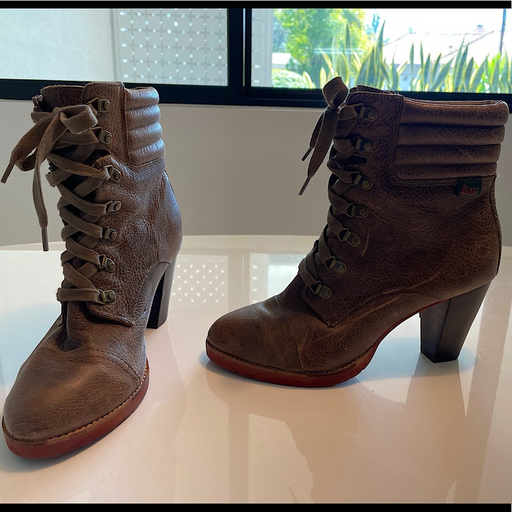 Bass leather lace-up heeled boots.
